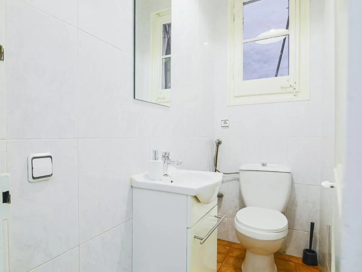 Be Barcelona Arco Del Triunfo Sunny Colors Appartement Spanje